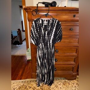 Runaway Child Black & White Tie Dye Midi Dress Elastic Waist Boho